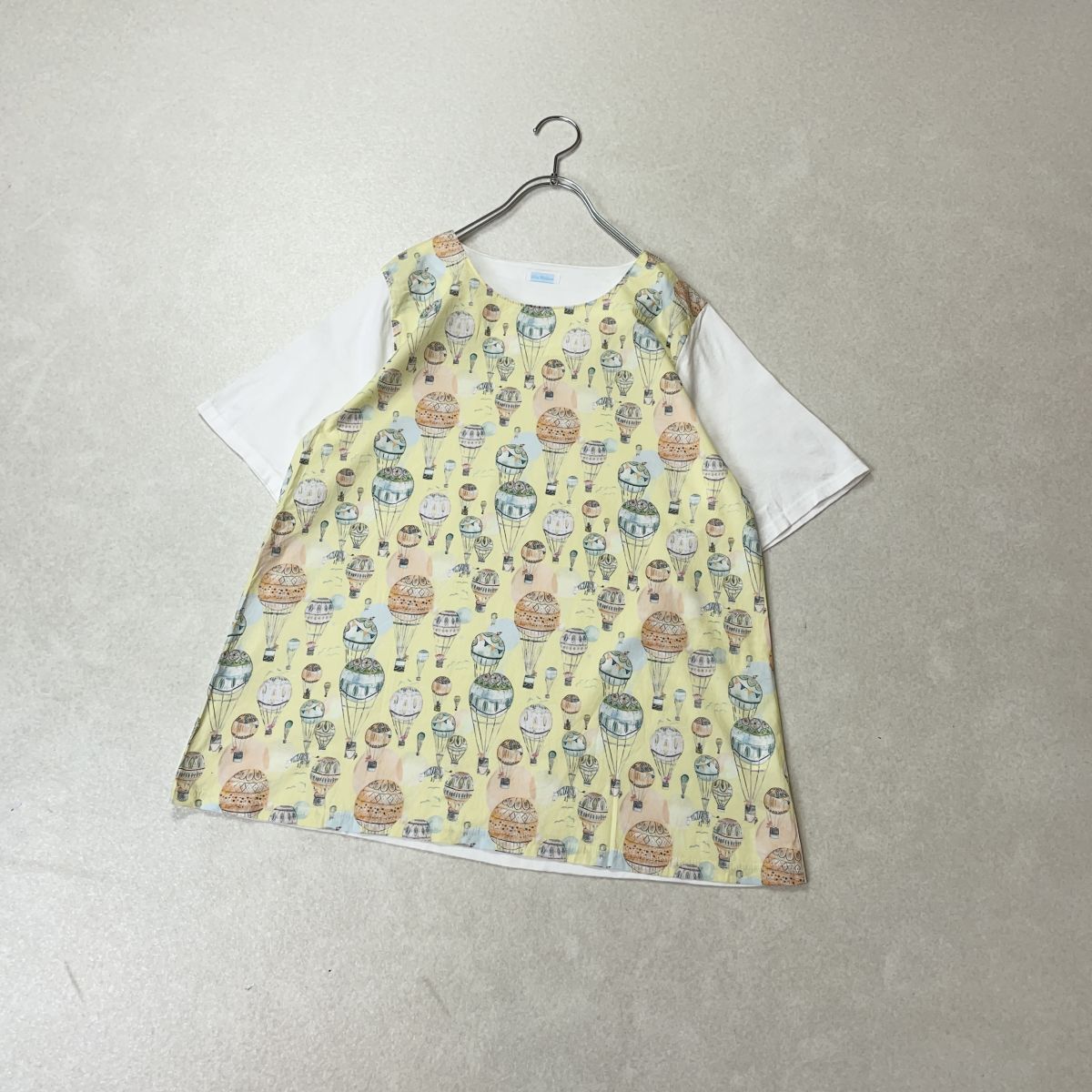 ♪ Blue Ribbon おしゃれデザイン　切り替え　ブラウス