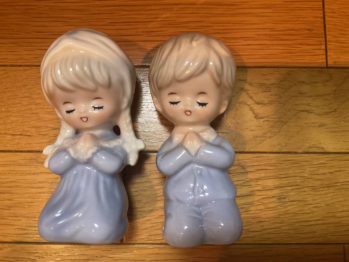 トラビスチヌ天使園　陶器製人形　男女ペア　祈り
