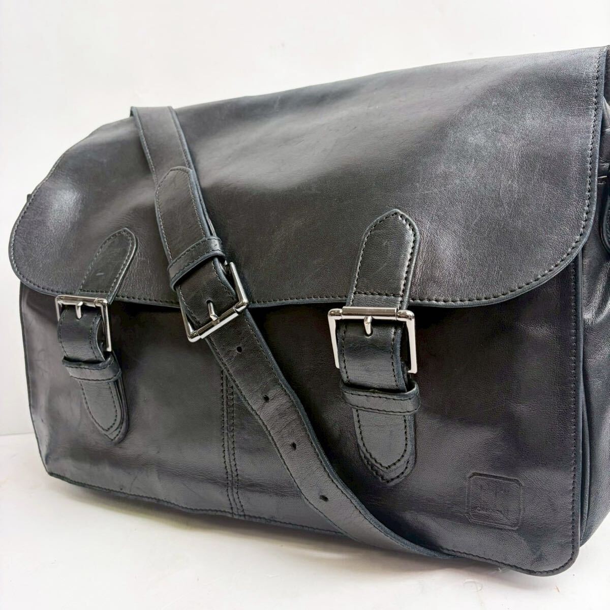 2886 美品◎ダンヒル DUNHILL ショルダーバッグ メッセンジャーバッグ レザー 本革 ブラック 黒 斜め掛け A4 フラップ メンズ ビジネス