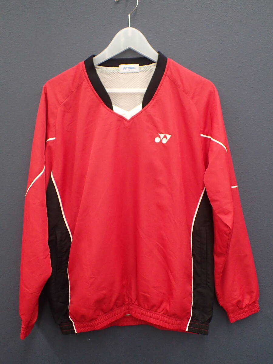 美品 YONEX ヨネックス Vネック ウィンドブレーカー M ピステ 赤黒 裏地メッシュ プルオーバー メンズ ウォームアップ 激安1円スタート