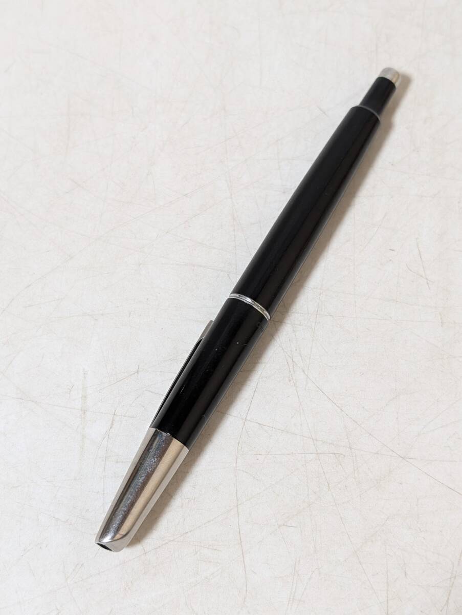 z19　PILOT　 パイロット　ノック式　筆記用具　ペン