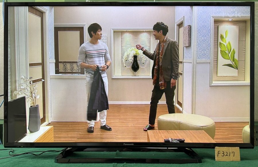 43型 パナソニック 液晶テレビ Panasonic VIERA TH-43E300HT 2017年製 HDMI入力OK 動作視聴確認済　【F3217】