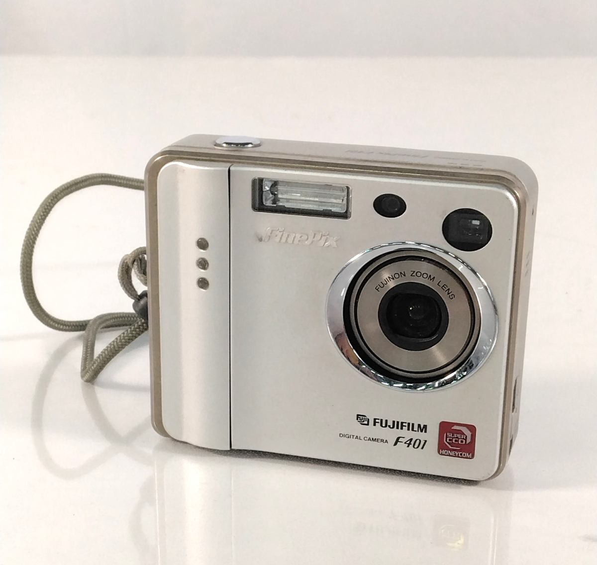 FUJIFILM F401 FinePix フジフィルム ファインピクス コンパクトデジタルカメラ デジカメ_ＡGE_D0727-G00C