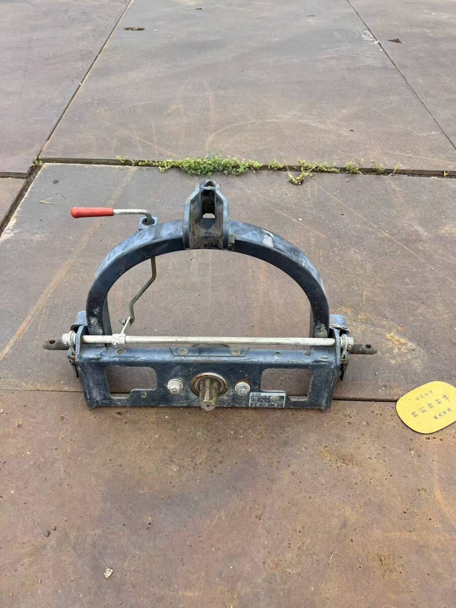 秋田発　トラクター　オートヒッチ　 ワンタッチヒッチ　 クイックヒッチ 　クボタ　ヤンマー　イセキ　作業機 中古