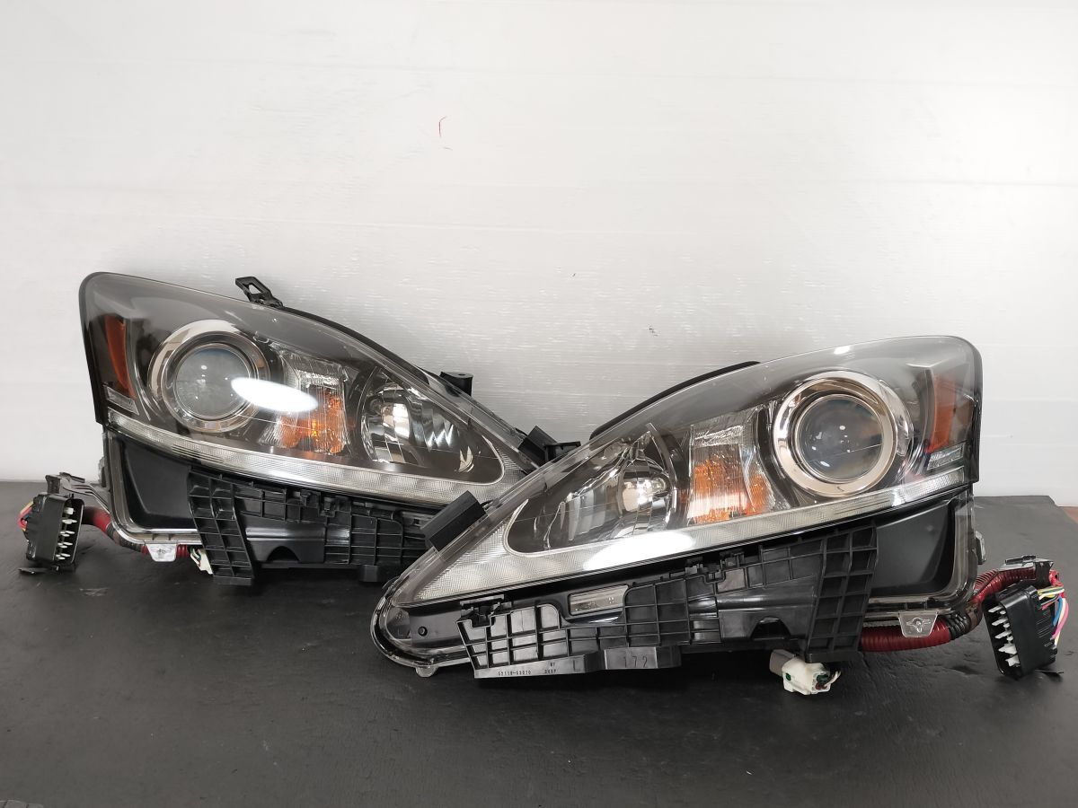 美品破損無 LEXUS IS250 20 レクサス 純正 後期 HID 左右 ヘッドライト KOITO 53-64 刻印1Ｈ 管261667