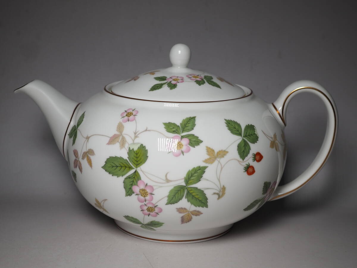WEDGWOOD ウエッジウッド WILD STRAWBERRY　ワイルドストロベリー ティーポット Lサイズ