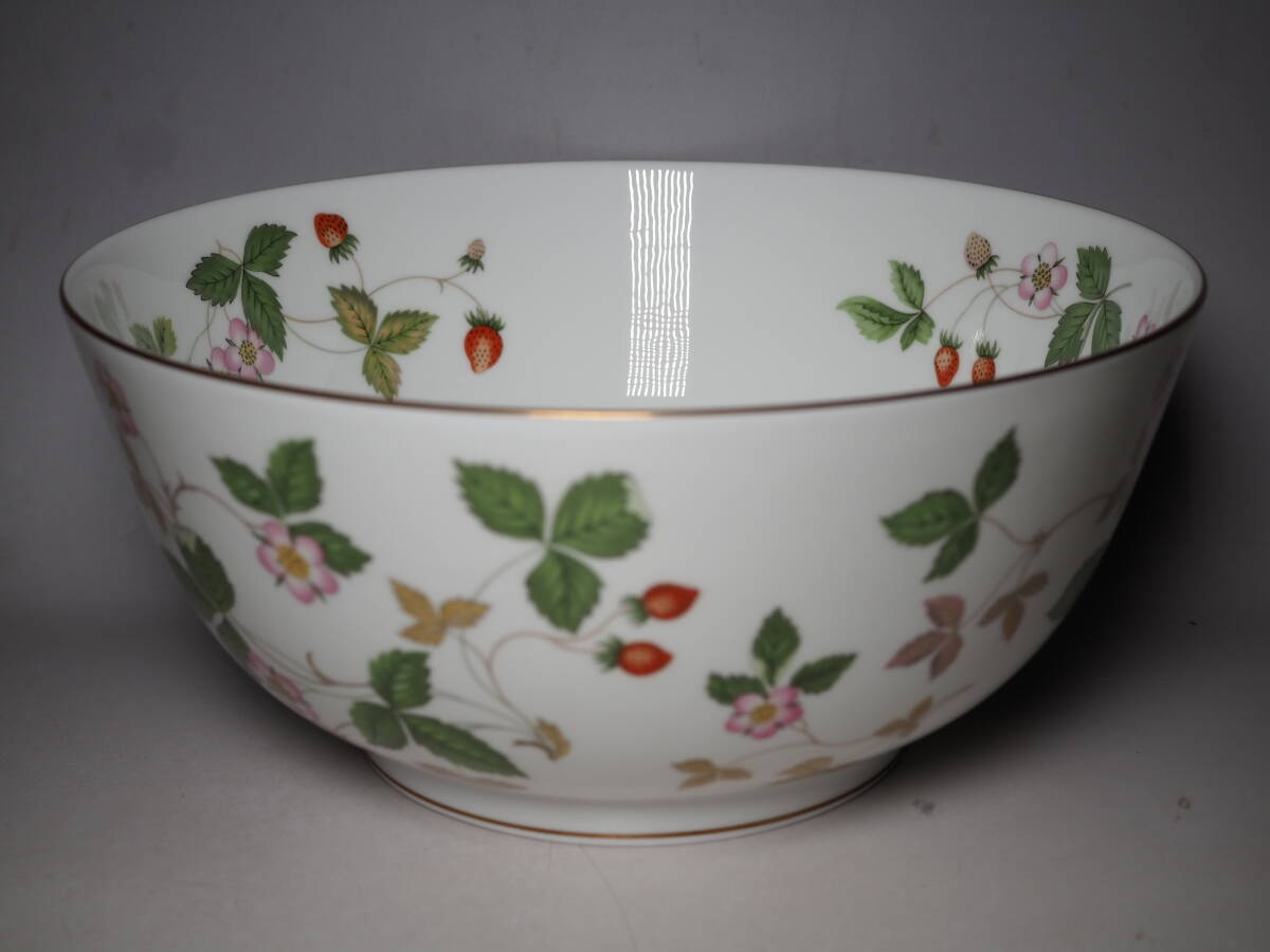 WEDGWOOD ウエッジウッド WILD STRAWBERRY　ワイルドストロベリー サラダボウル 直径25cm