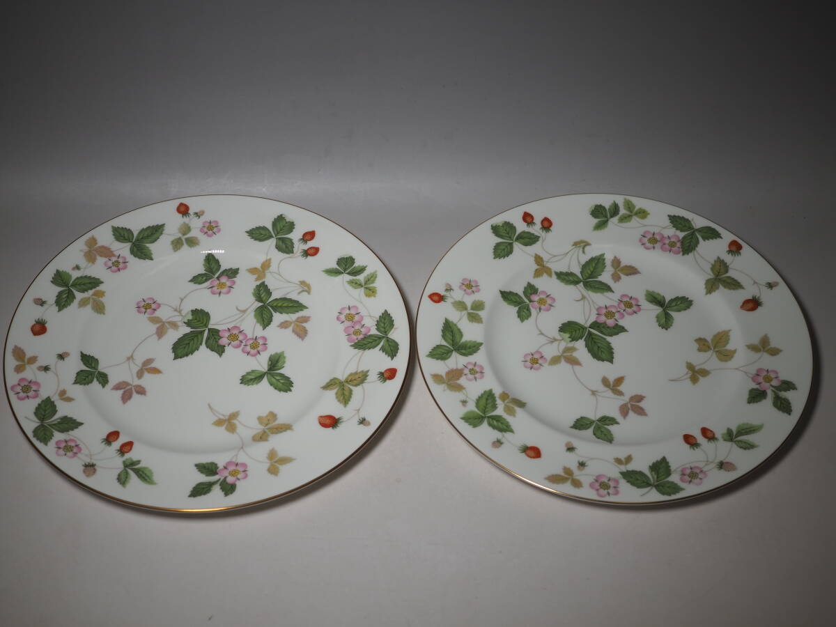 WEDGWOOD ウエッジウッド WILD STRAWBERRY　ワイルドストロベリー プレート 2枚セット 直径27cm