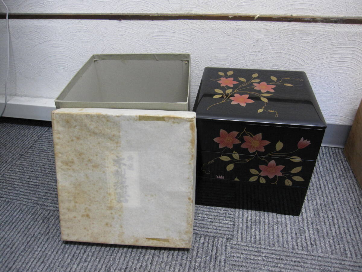 ★#393 【長期保管品】特選 木製漆器 65三段重 黒新鉄仙 底面記名等アリ