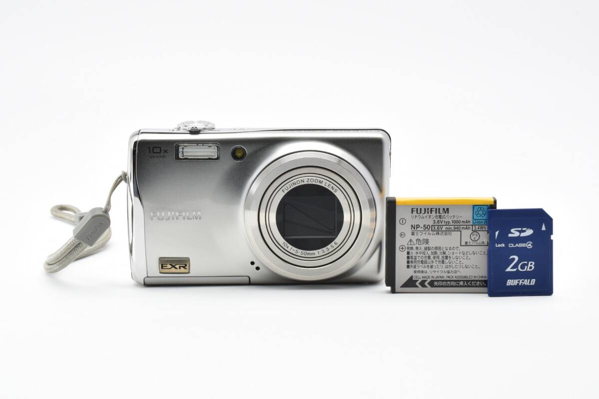 ★極上美品★富士フイルム FUJIFILM FinePix F70 EXR シルバー ★ Y804 #5512