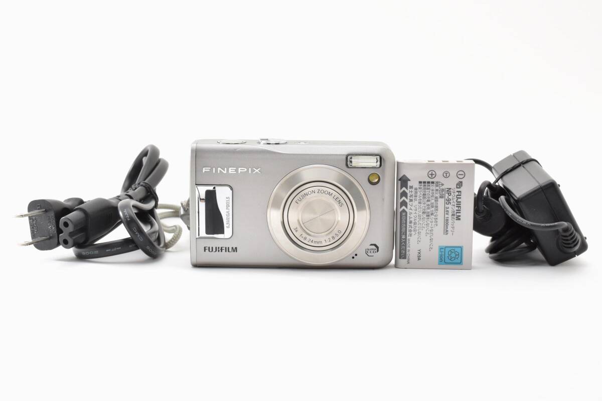 ★美品★富士フイルム FUJIFILM FinePix F31 fd シルバー★ Y803 #5524