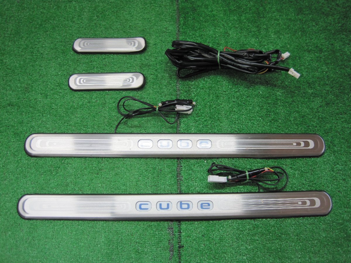Z12　NZ12　キューブ　イルミ付 スカッフプレート