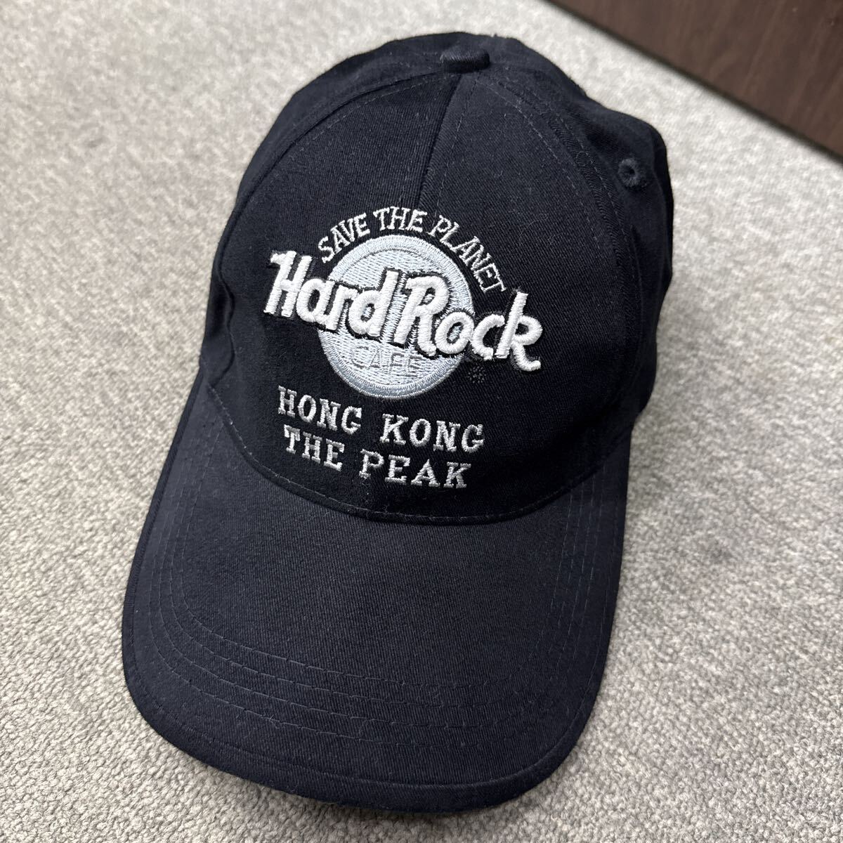 ハードロックカフェ キャップ 帽子 Hard Rock CAFE ベースボールキャップ　LOVE ALL SERVE 未使用保管品