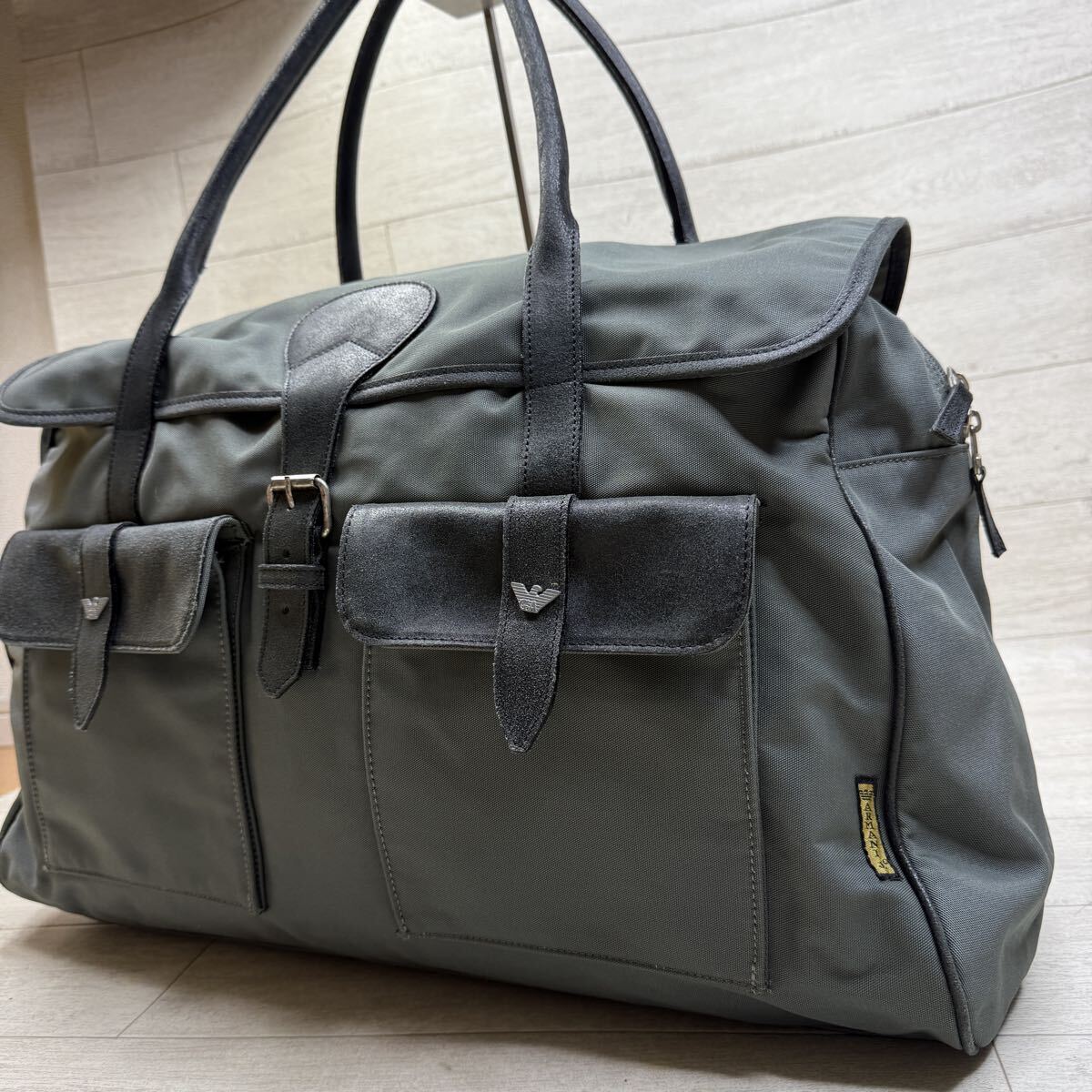 希少ARMANI JEANSアルマーニ ジーンズ　ボストンバッグ 大容量 ビジネス 2way トートバッグ レザー　ナイロン　ロゴ　旅行　