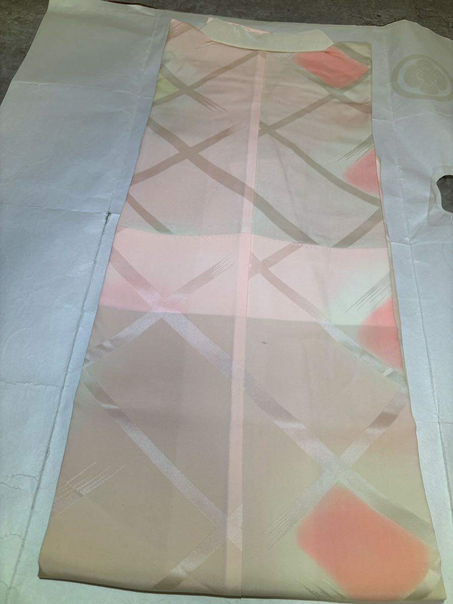 長襦袢　正絹　暈　菱形　ピンク色　着物　和服　和装　リメイク　染め替え　ハンドメイド　生地　衣装　百貨店　高級