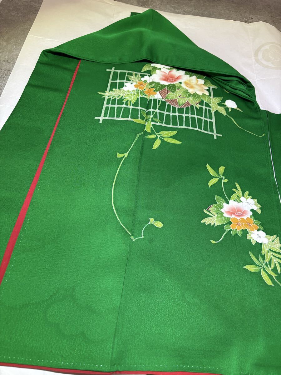 付下げ　正絹　花　華　草葉　柵　緑色　着物　和服　和装　リメイク　染め替え　ハンドメイド　生地　衣装　百貨店　高級