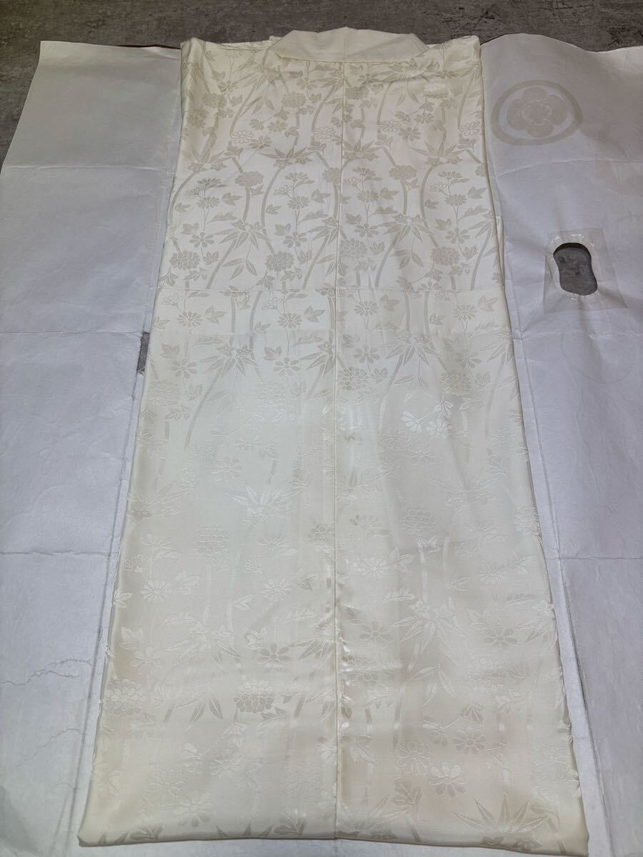 長襦袢　正絹　立涌　菊　笹　花　華　草葉　クリーム色　着物　和服　和装　リメイク　染め替え　ハンドメイド　生地　衣装　百貨店　高級