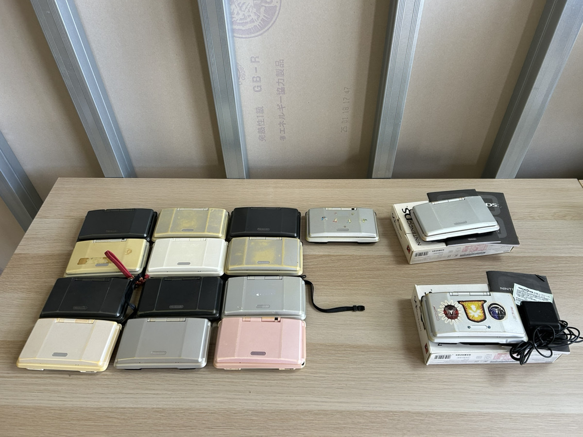 【A0286/80/0】ジャンク DS 本体 15台セット 一部箱付き Nintendo 初期化済