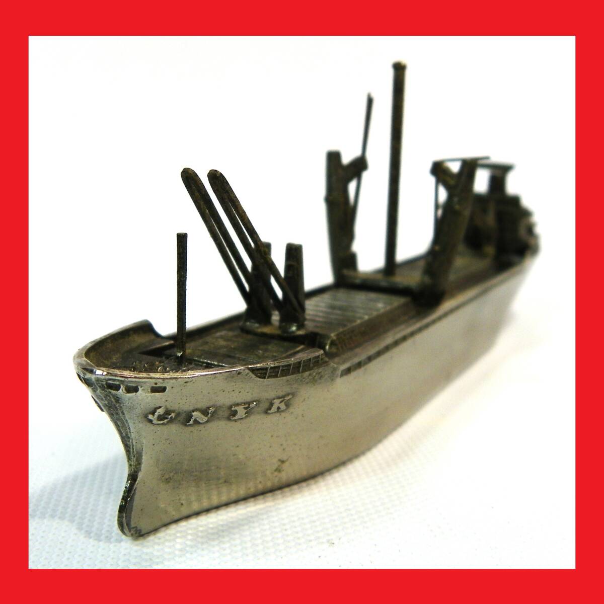 レターパックプラス.600円.発送OK　NYK LINE　日本郵船　金属製模型　船好き　メタル.船　船.文鎮　ペーパーウエイト（赤枠.楽）