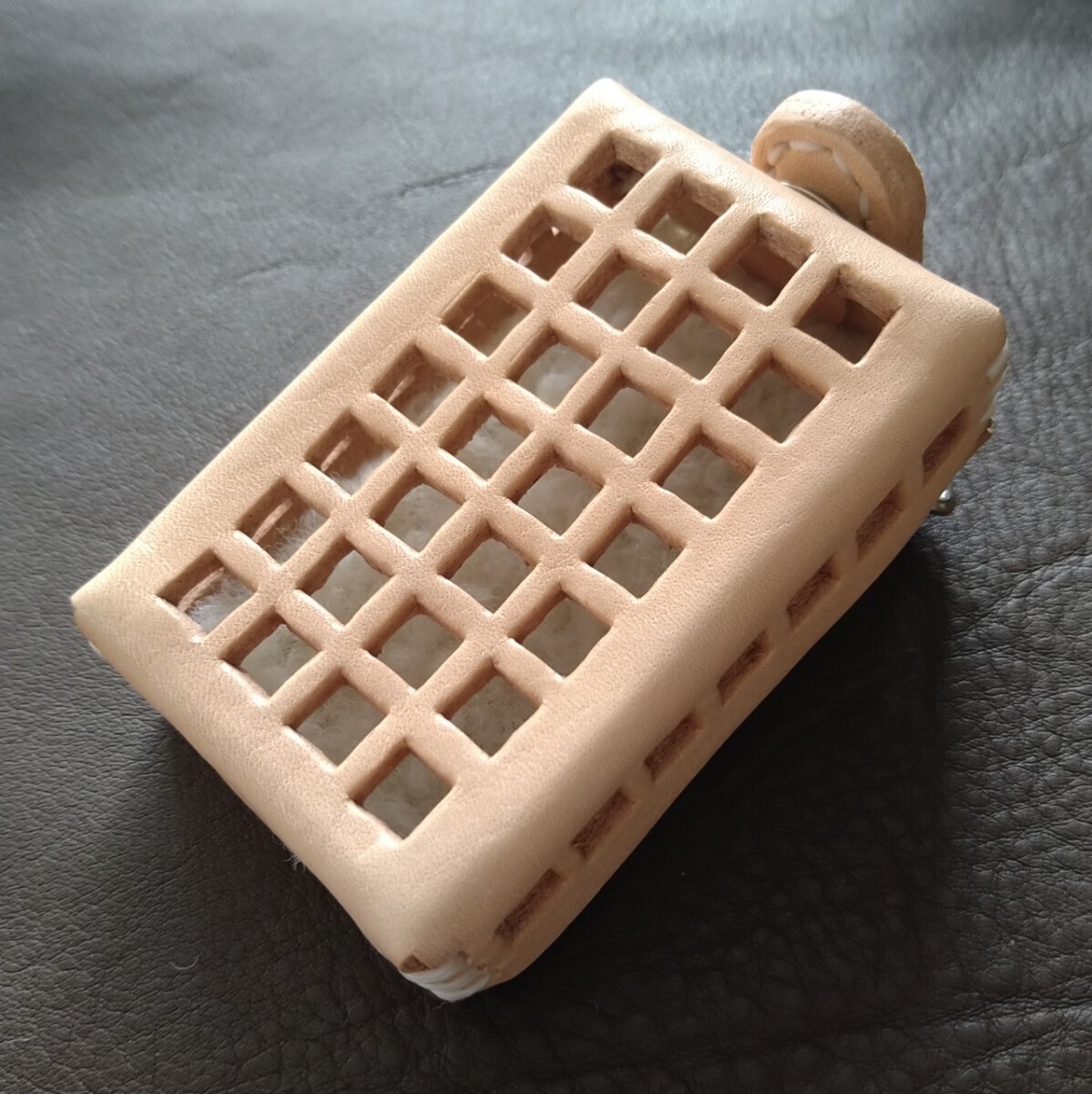 ④　ハンドメイド　ルアーワレット