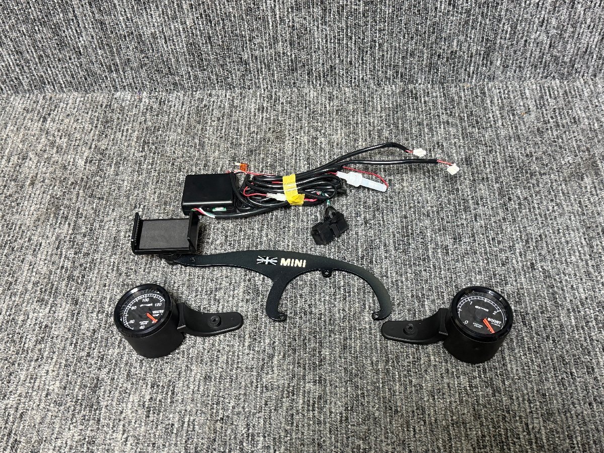 【14984】BMW R55/R56/R57等◆クーパーS■pivot■ブースト計+水温計 52mm OBD + 携帯ホルダー