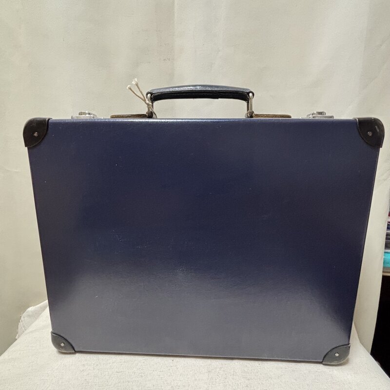 GLOBE-TROTTER グローブトロッター 鍵2個付 ネイビー 紺色 スーツケース バッグ アタッシュ トランク IW607CZ15GLB100