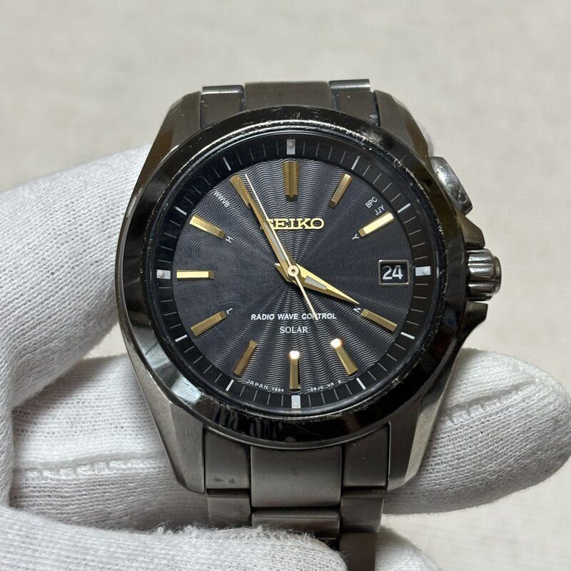1円～ 稼働品 SEIKO セイコー 7B24-0AW0 電波ソーラー デイト ブラック文字盤 チタン シルバー IW607DT01SK//