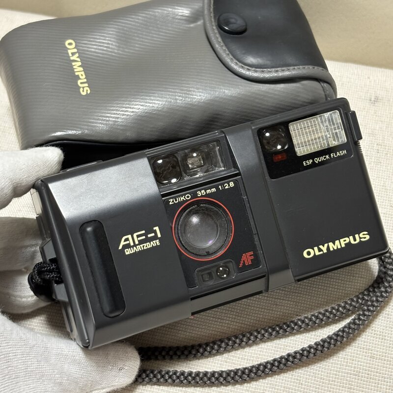 OLYMPUS オリンパス AF-1 35mm コンパクトフィルムカメラ QUARTZDATE ブラック 黒 IW607DC02OLY