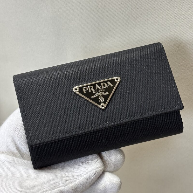 PRADA プラダ テストナイロン 6連 キーケース 三角ロゴ 鍵入れ ブラック 黒 ユニセックス IW607DA07PRD//