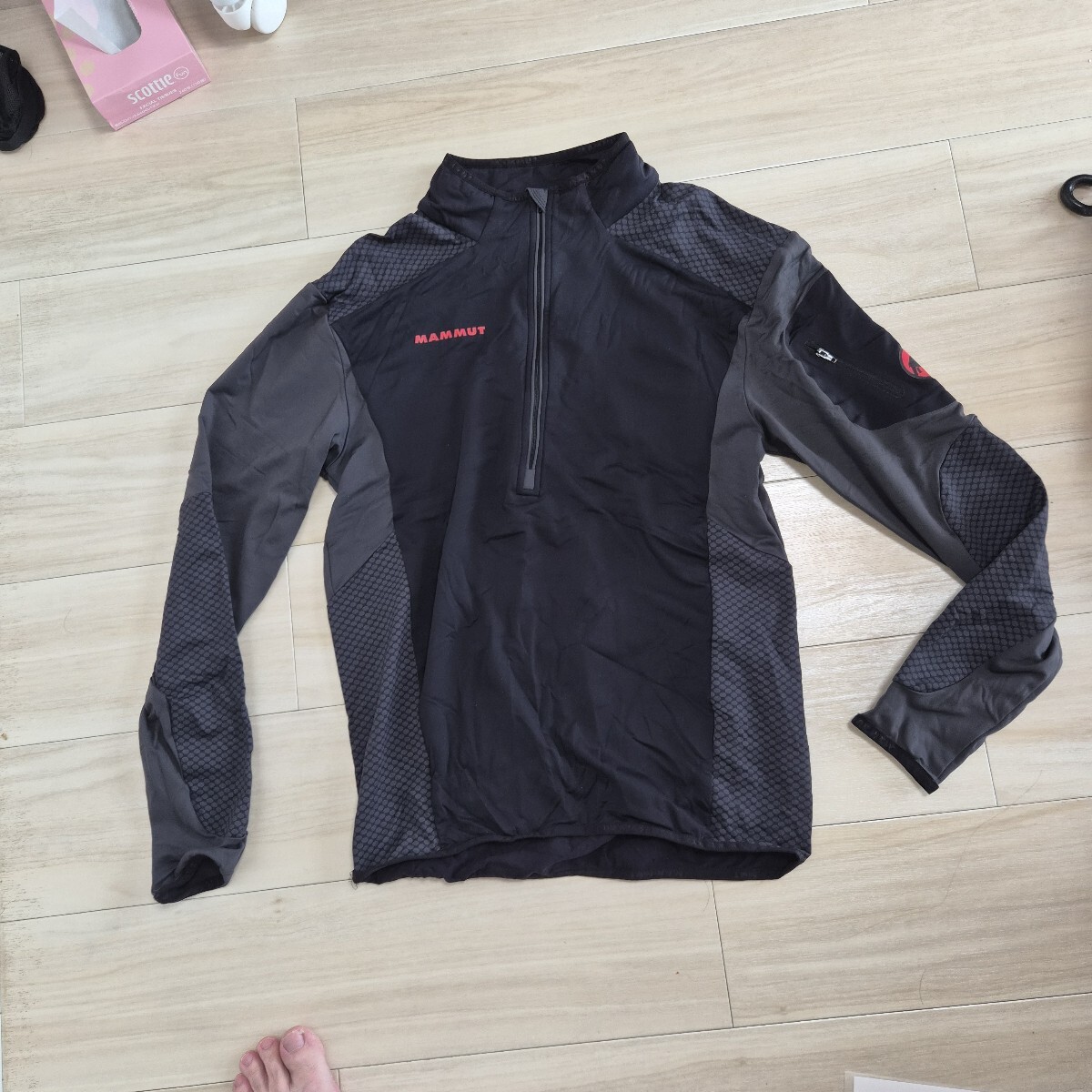 希少　MAMMUT マムート ハーフジップ プルオーバー 長袖シャツ ブラック　本格登山用