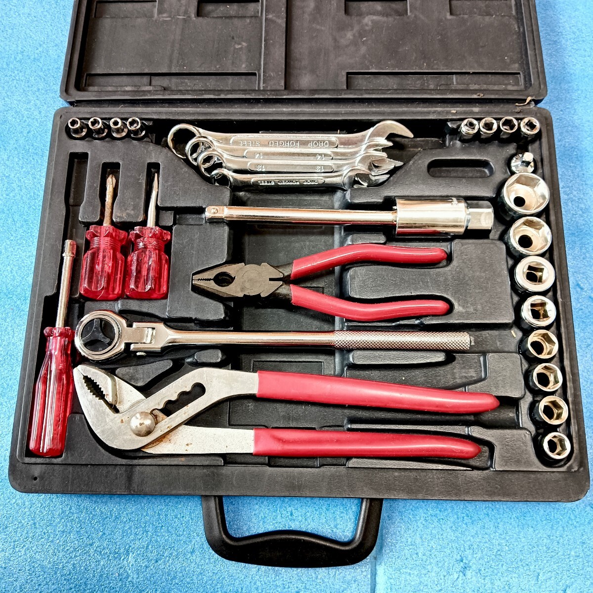 工具セット ツールセット DIY ソケットレンチ ドライバー プライヤー スパナ 日曜大工 車 バイク いじり メンテナンス 修理 調整 