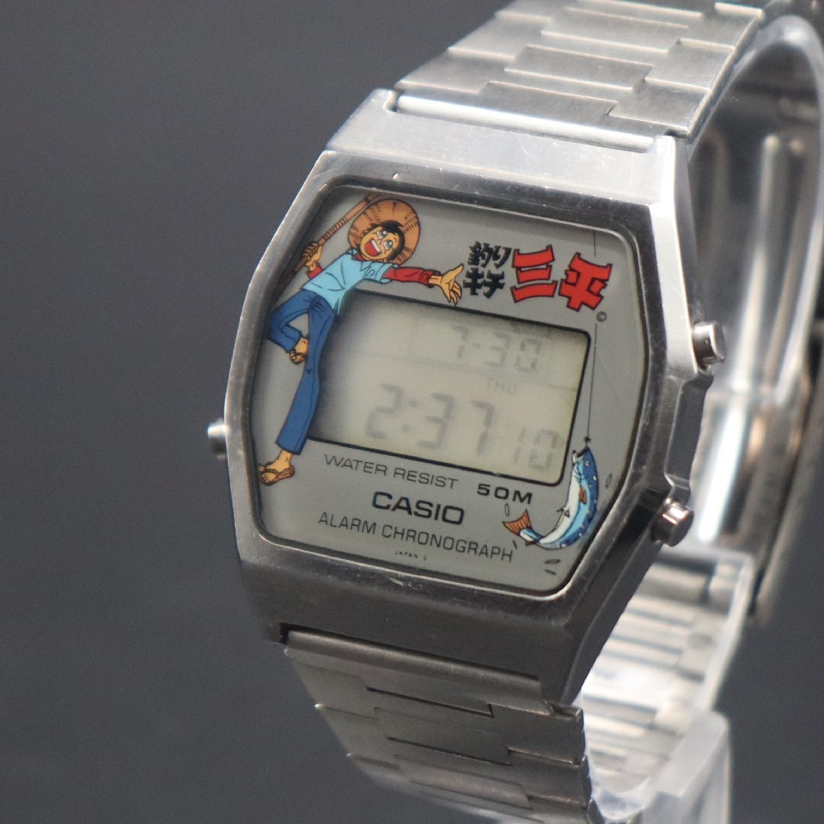 希少 CASIO カシオ 釣りキチ三平 W-30 クォーツ 50m防水 アラーム クロノグラフ オールドデジタル 昭和レトロ ヴィンテージ メンズ腕時計