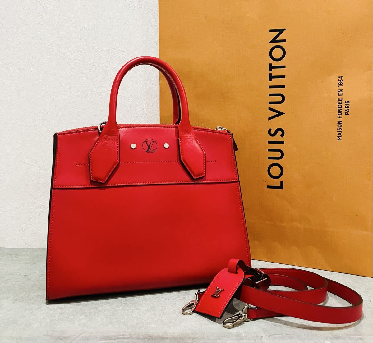 LOUIS VUITTON 極上美品 システィーマー レザー 2way バッグ ルイ・ヴィトン レザーショルダーストラップ レザーネームタグ 付属 バック