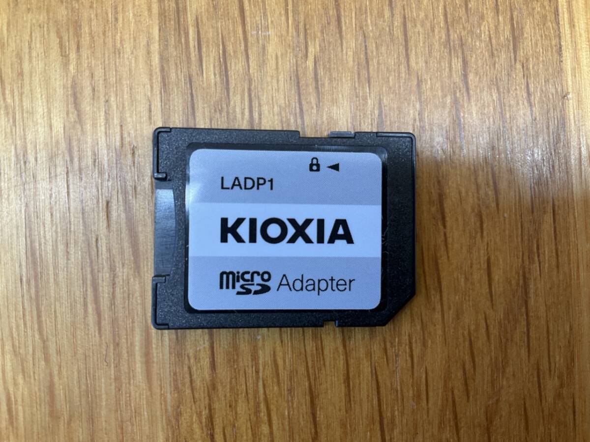 KIOXIA microSDアダプター LADP1