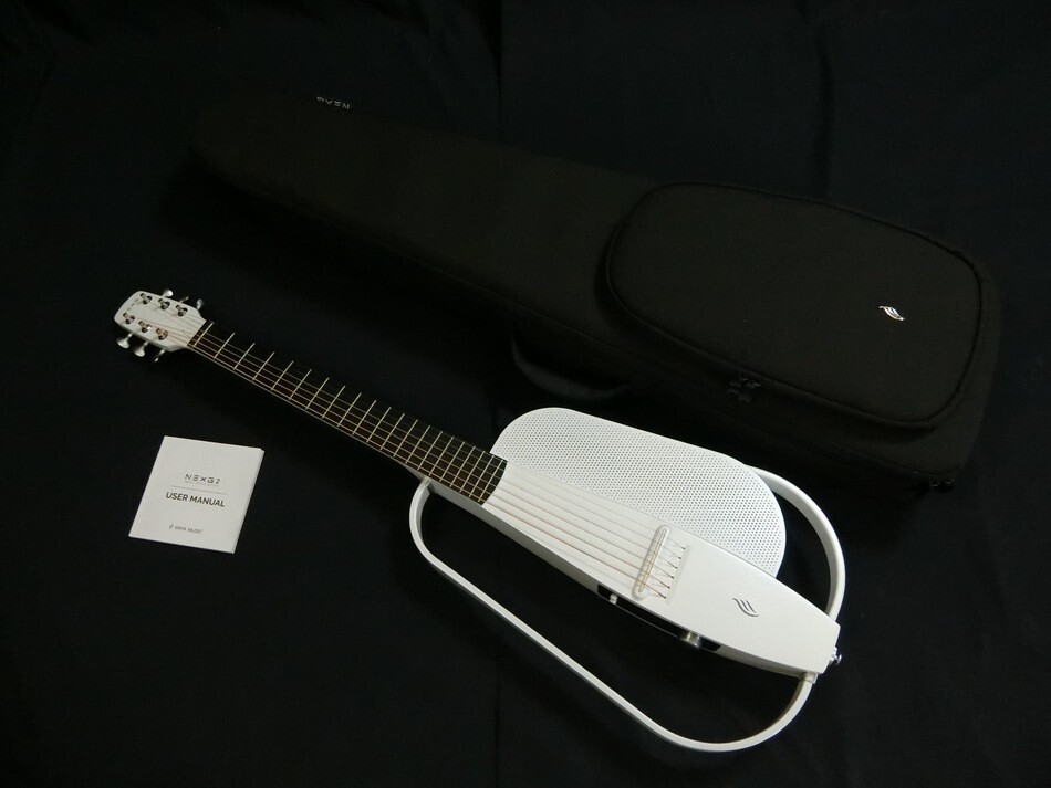 スマートギター ENYA MUSIC NEXG2 ホワイト 通電音出し確認済み 弦楽器 内臓スピーカーギター 【TT101】