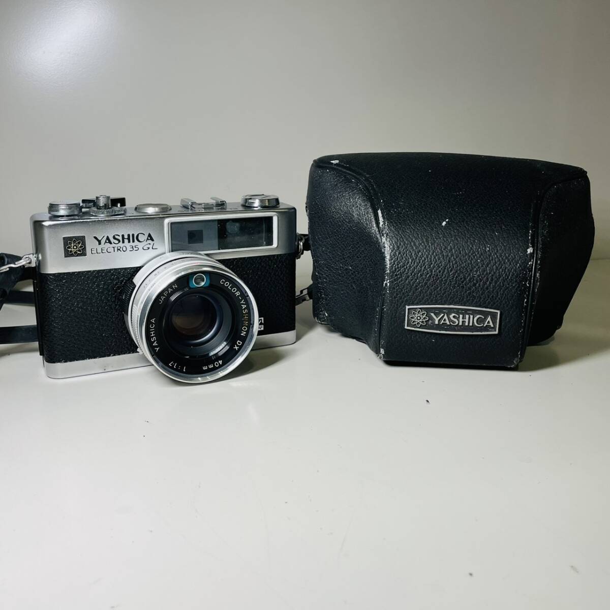 YASHICA ヤシカ ELECTRO35GL フィルム カメラ ブラック シルバー ボディ アンティーク 年代品 時代物 コレクション インテリア 2885