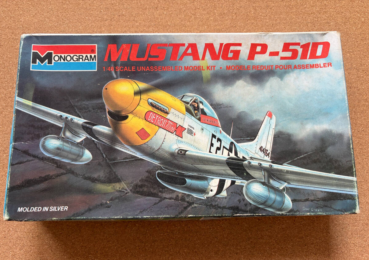 ムスタング P-51D 　　1/48 　　モノグラム　　　未組み立て　　　送料390円〜　　訳あり