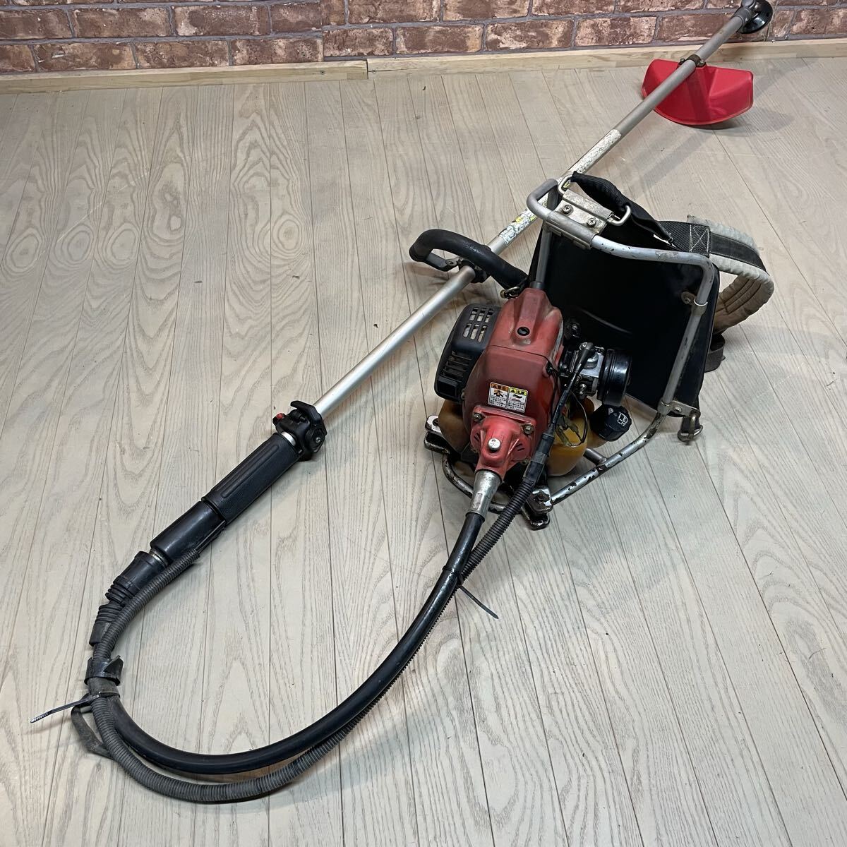 H5132 【動作品】丸山　背負い式刈り払い機 　MBS2330　ループハンドル