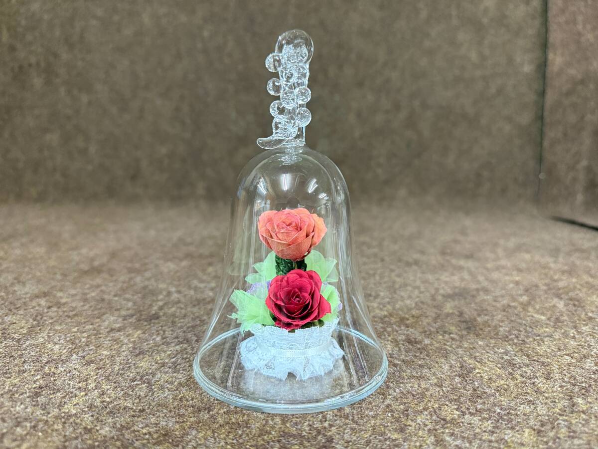 60 葉／ボトルフラワー ハンドベル型 葡萄 二輪挿し アレンジメント バラ 薔薇 レッド ブラウン ローズ インテリア 2輪 ガラス
