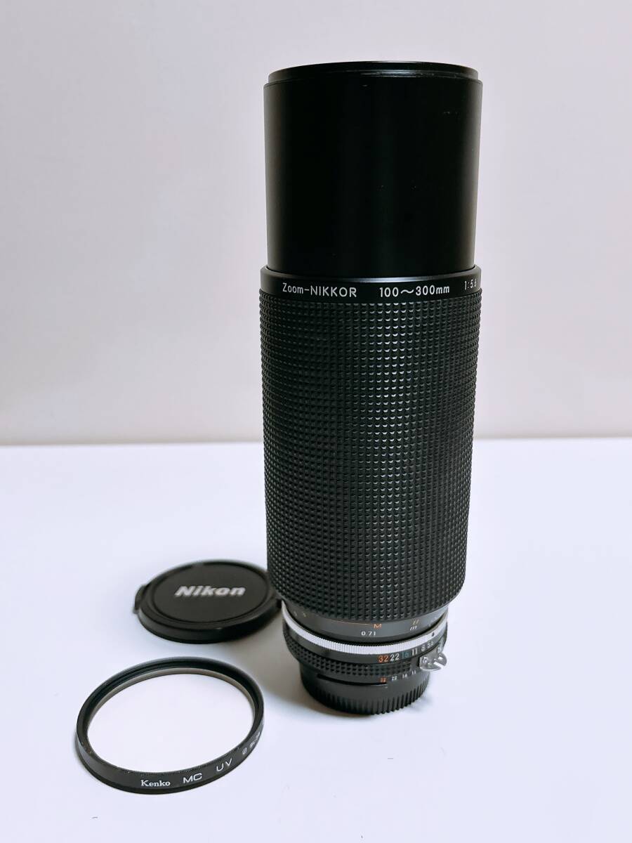 美品　ニコン Nikon Zoom-NIKKOR Ai-S 100-300mm F5.6 望遠ズームレンズ