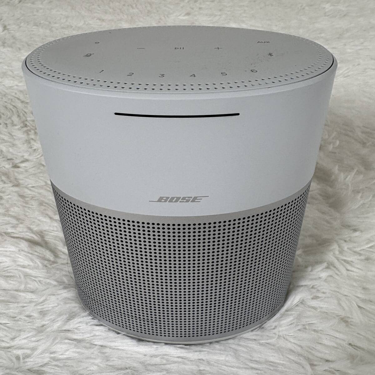 BOSE Home Speaker 300　ラックスシルバー　Bluetooth Wi-Fi スマートスピーカー　ワイヤレス スピーカー Alexa AirPlay対応