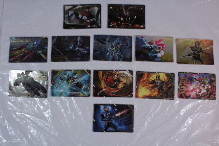 【仮面ライダー】スクラッチカードダス 仮面ライダーシリーズVol.2　１３枚セット　（型押し　非売品PR２枚を含む）