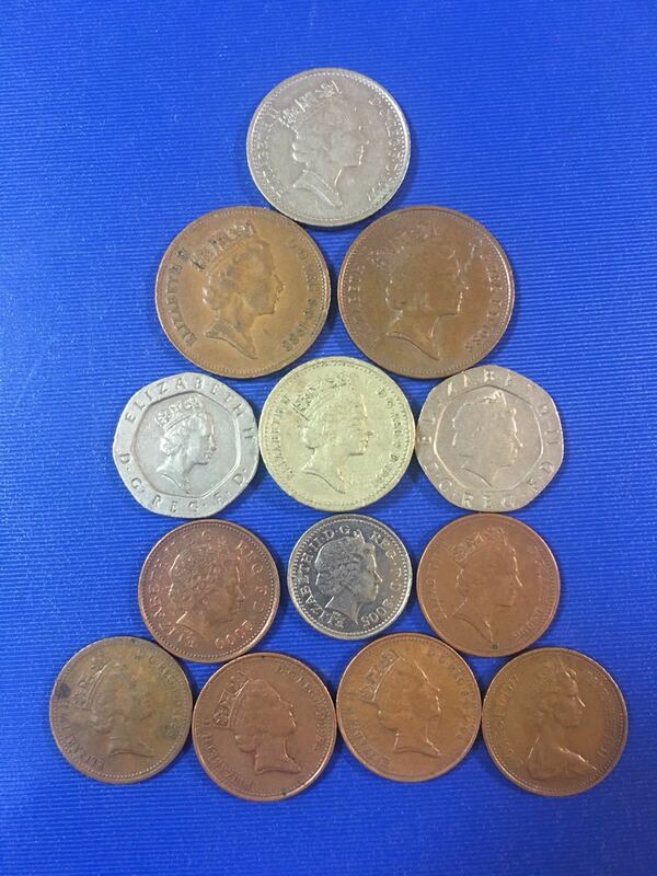イギリス　旧硬貨合わせ13枚