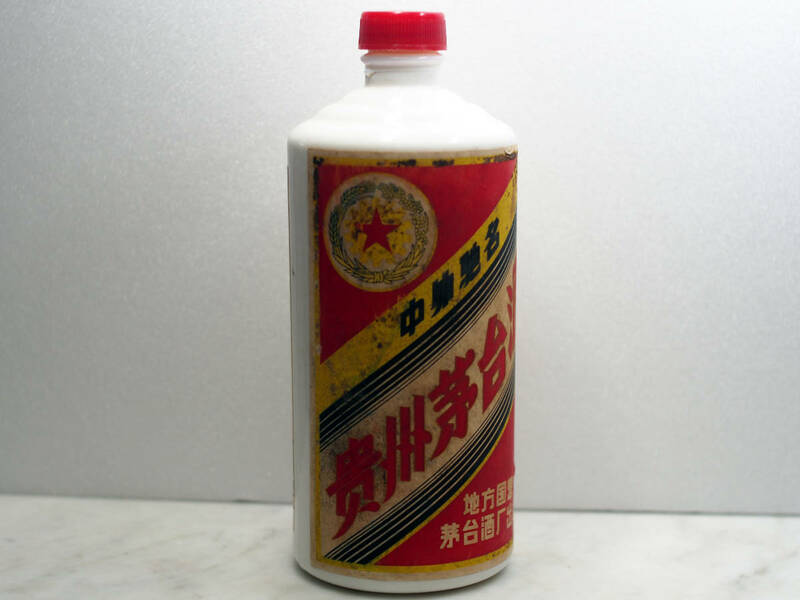 中国古酒 茅台酒 マオタイ酒 星麦ラベル　1985年（昭和60年） 約1066g　箱付き 