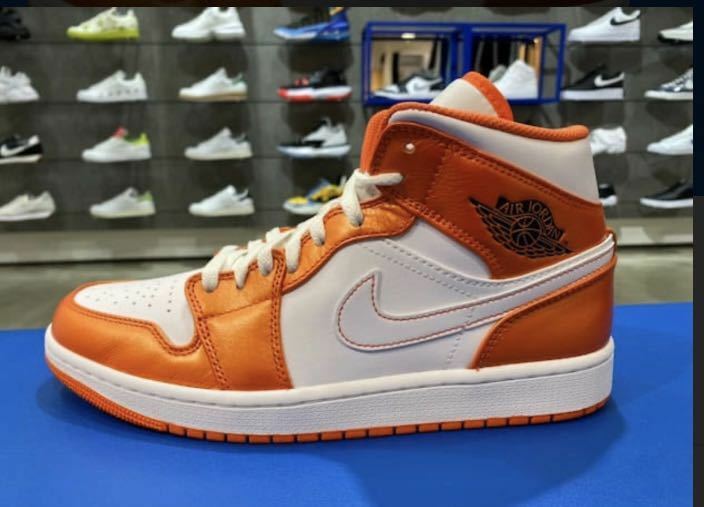 NIKE AIR JORDAN1 MID SE エレクトロ　オレンジ 28.5 新品タグ付き