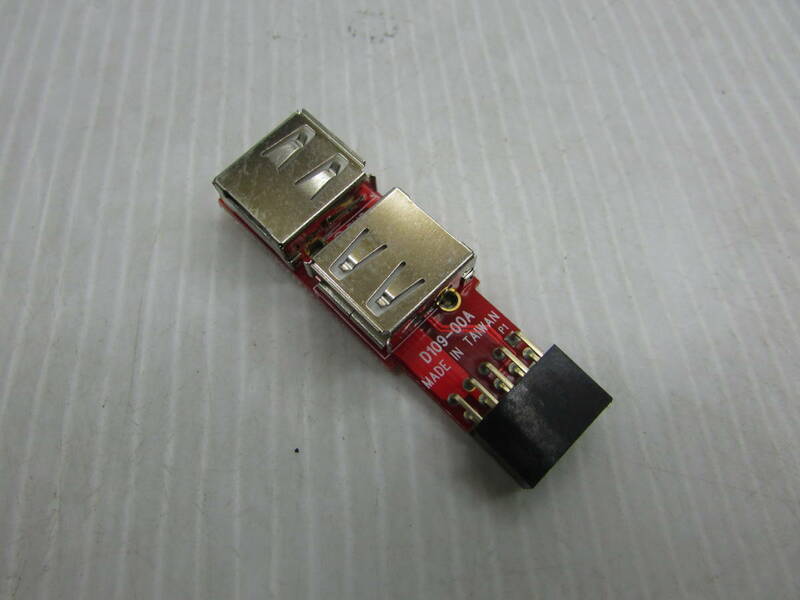 【YPC0699】★D109-00A マザーボードピンヘッダー USB 変換アダプター2口★未チェック