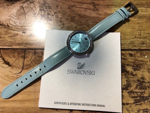 BK0513 本体美品 SWAROVSKI スワロフスキー SWISS MADE Daytime デイタイム ストーンベゼル 5095646 ライトブルー クオーツ 腕時計