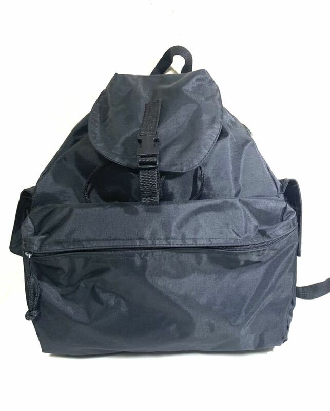 ACTIVE GEAR カジュアルデザインナイロンリュックサック バックパック ブラック ファッション 鞄 アウトドア バッグ 黒