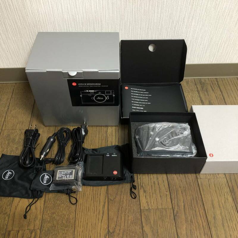 LEICA M MONOCHROM TYPE246 ライカ　モノクローム　カメラ 正規品　充電器のみ取り出し