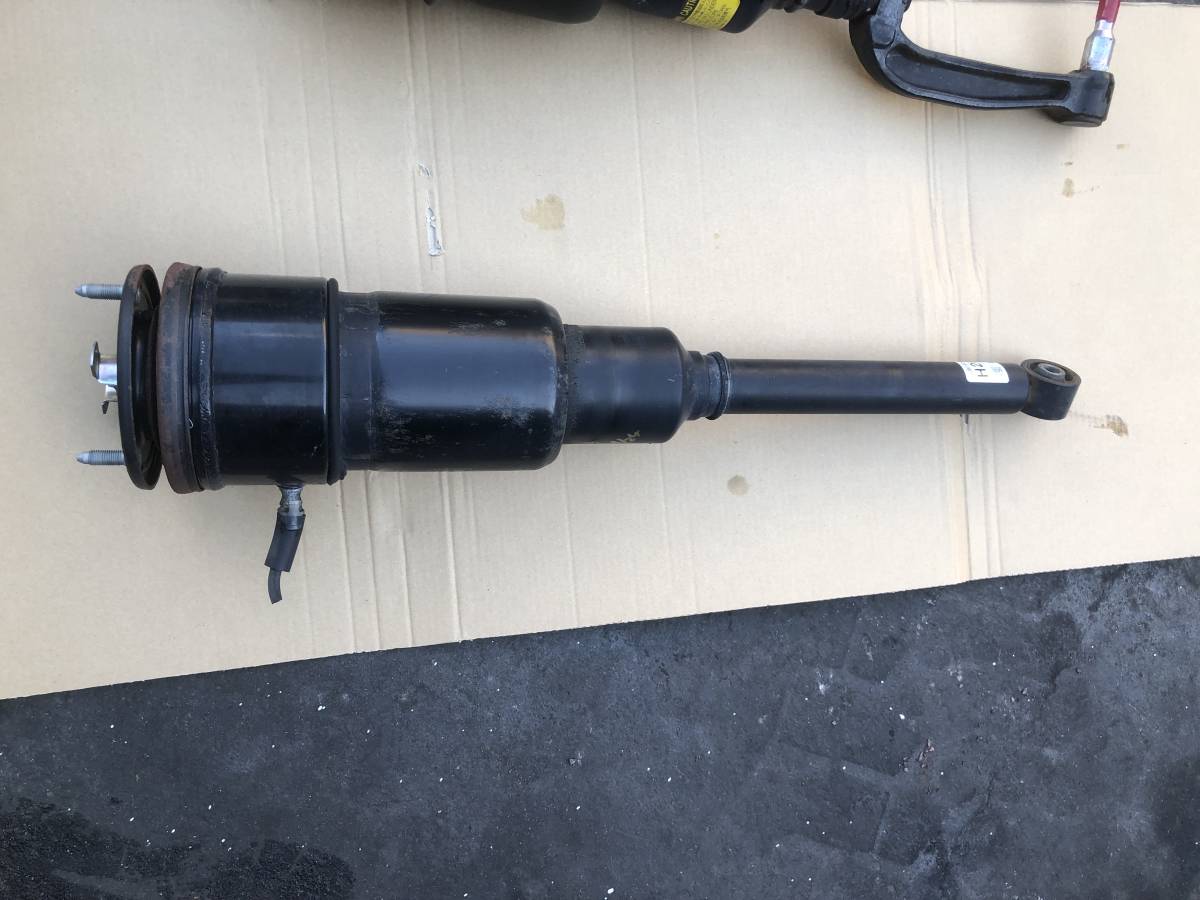  レクサス純正 UVF45 LS600h 前期 エアサス サスペンション サス ショック リア左側 